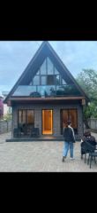 Cozy Garden Cottage