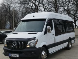 ქირავდება მიკროავტობუსი სურათი 1