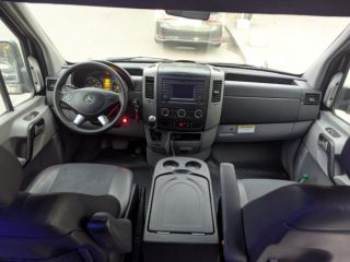 ქირავდება სპრინტერი დღიურად სურათი 10