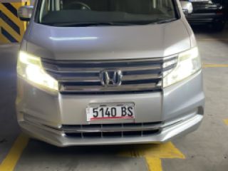 ქირავდება მინივენი სურათი 1