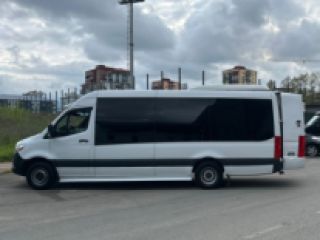 ქირავდება 20+1 ვიპ კლასის სპრინტერი 2024 წლიანი სურათი 1