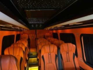 ქირავდება 20+1 ვიპ კლასის სპრინტერი 2024 წლიანი სურათი 4