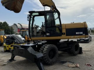 ექსკავატორი ტრაქტორები სურათი 1