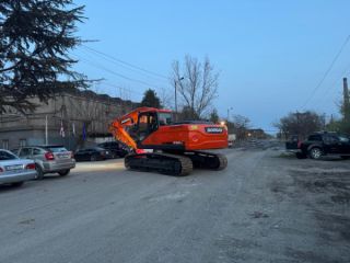 ქირავდება ექსკავატორი სურათი 3