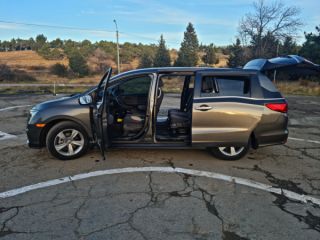 ქირავდება მინივენი სურათი 10