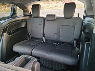 ქირავდება მინივენი სურათი 13