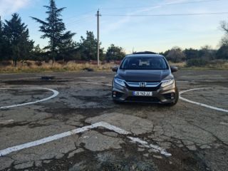 ქირავდება მინივენი სურათი 15