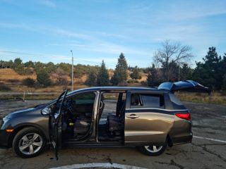 ქირავდება მინივენი სურათი 16