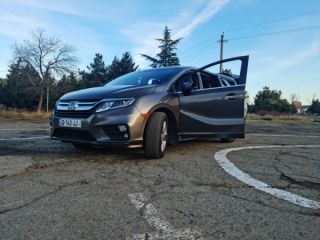 ქირავდება მინივენი სურათი 18