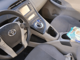 კერძო მძოლის მომსახურება _ Toyota Prius-ის დაქირავება 