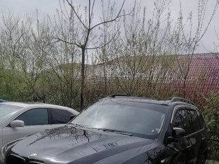 ქირავდება X5 მძღოლით