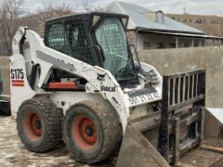 ქირავდება ბობკატი გამოცდილი ოპერატორით სურათი 4