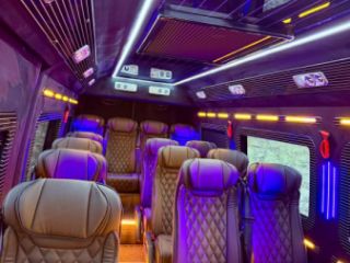 ქირავდება მიკროავტობუსები სურათი 5