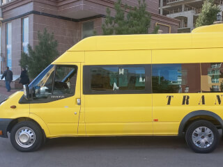 ქირავდება 17 ადგილიანი Ford Transit