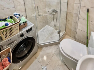 საშხაპე მინები/ შუშის მოაჯირები სურათი 9