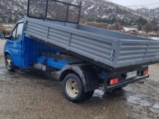 ნარჩენების გატანა და მასალების მიტანა ადგილზე სურათი 4