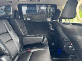 მინივენი მძღოლით სურათი 6