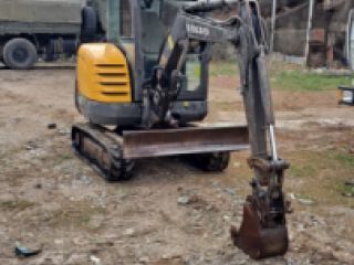 მინი ექსკავატორი სურათი 1