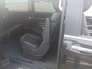 მოგემსახურებით 6 და 7 ადგილიანი მინივენით  სურათი 7