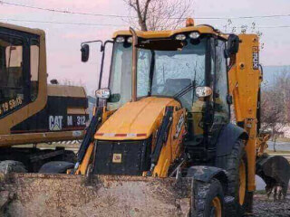 ქირავდება ექსკავატორი სურათი 8