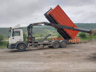 ნაგვის გატანა გადაყრა ბუნკერებით სურათი 5