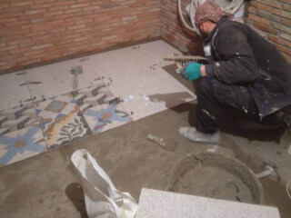 კაფელ-მეტლახის ხელოსანი სურათი 4