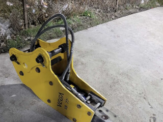 ქირავდება jcb 3cx კოდალით სურათი 4
