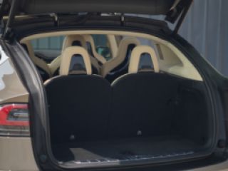 Tesla Model X  პრემიუმ ტრანსფერი და პირადი მძღოლი სურათი 6