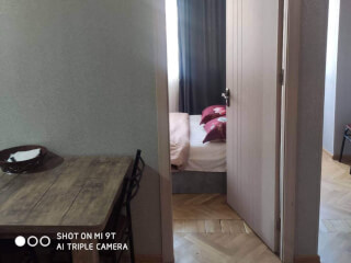 ქირავდება ბინები დღიურად სურათი 4