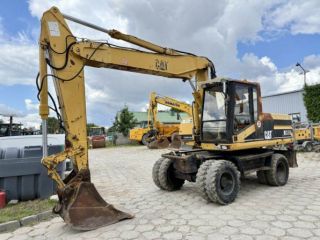 ქირავდება ექსკავატორი სურათი 1