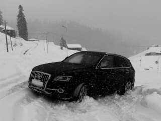 ქირავდება ავტომობილი  (Audi q5 s-line)