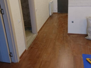 ლამინატის ხელოსანი სურათი 1