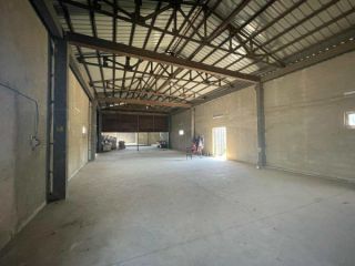 ქირავდება ახალაშენებული სასაწყ.ფართი ბაქანით, ოფისით, ინტერნ. და გაზით სურათი 10