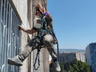 ალპინისტი . სიმაღლეზე სამუშაოების შესრულება სურათი 5